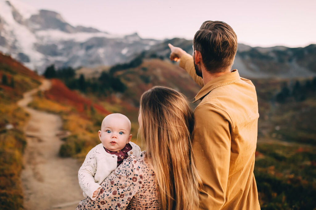 Family photoshoot overlooking the mountains with baby