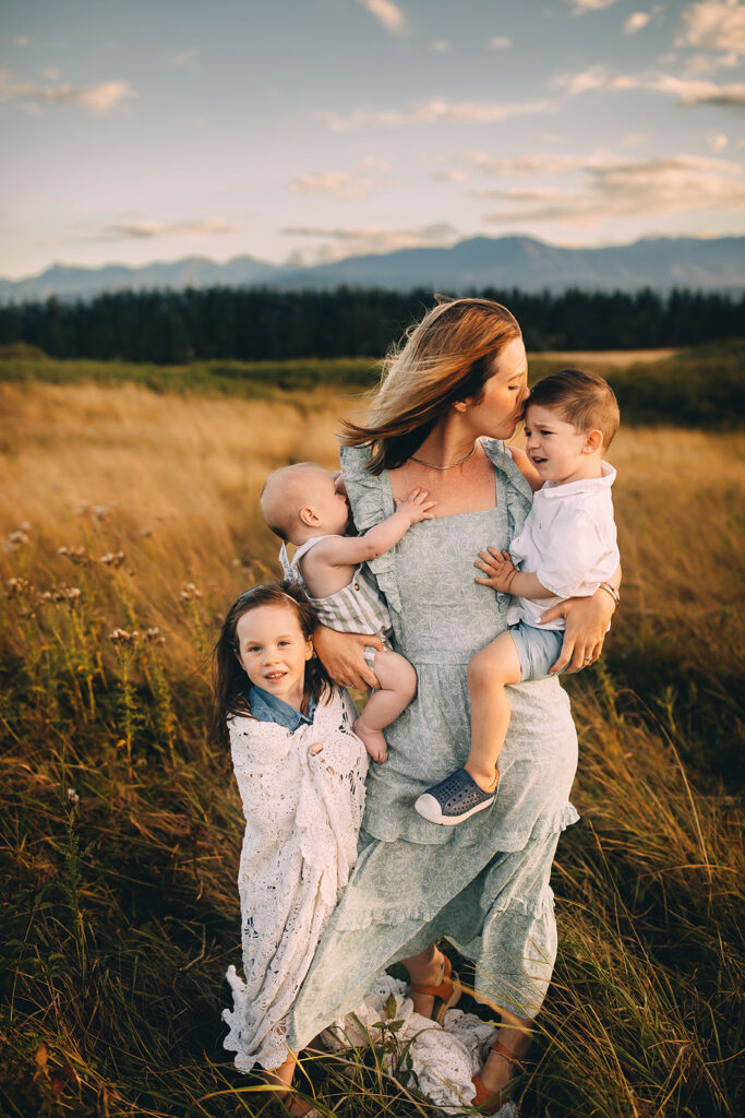 Mother and children posing for Sequim, WA family photoshoot
