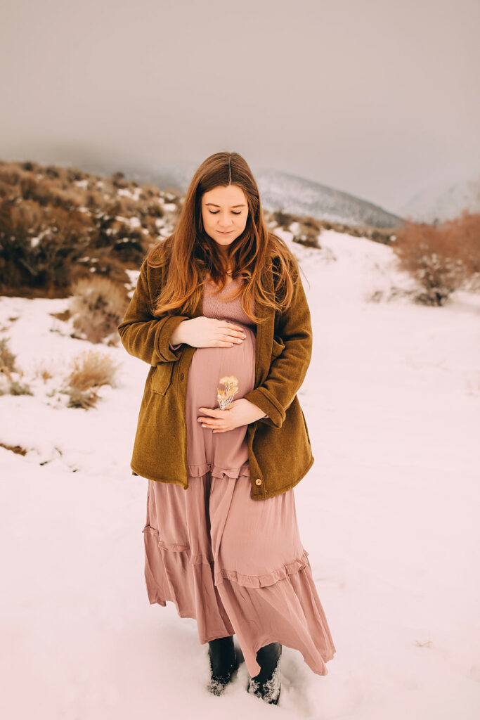 Woman posing for maternity session shot by Morgan Locke - WA family and maternity photographer